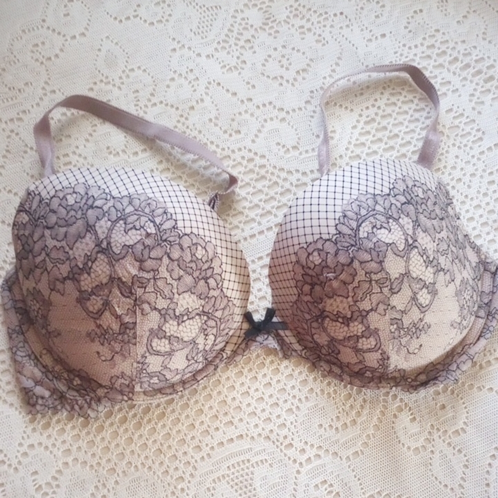 Victoria's Secret Beige and Black Lace Push-Up Bra